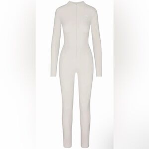 THE NORTH FACE X SKIMS REFINA Whete/Bone Color BODYSUIT Size S